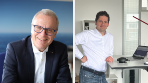 Zwei runde Bilder von Männern mit einem Mikrofon.