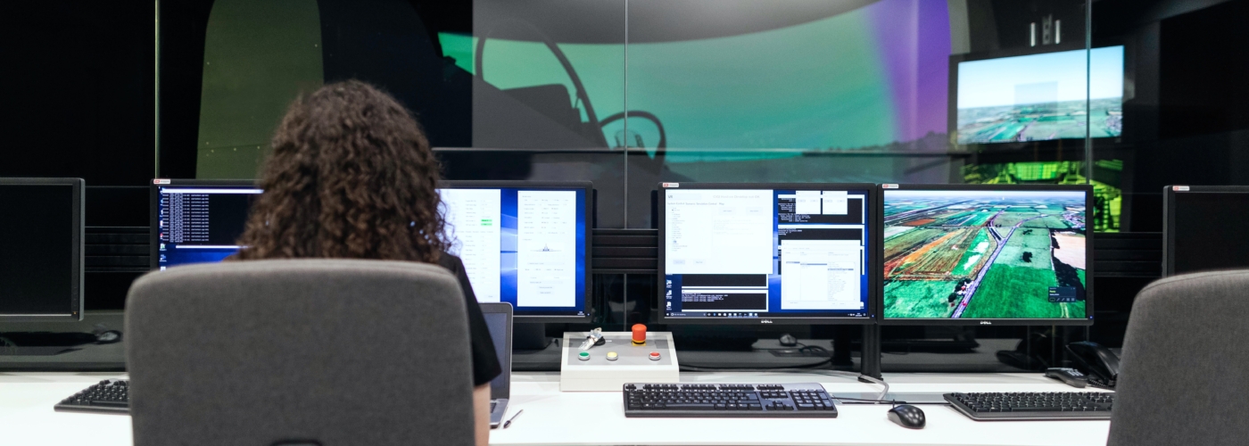 Titelbild zu AutoDevSafeOps - Entwicklung und Betrieb sicherer Automotive-Systeme