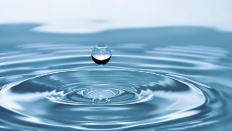 Ein Wassertropfen